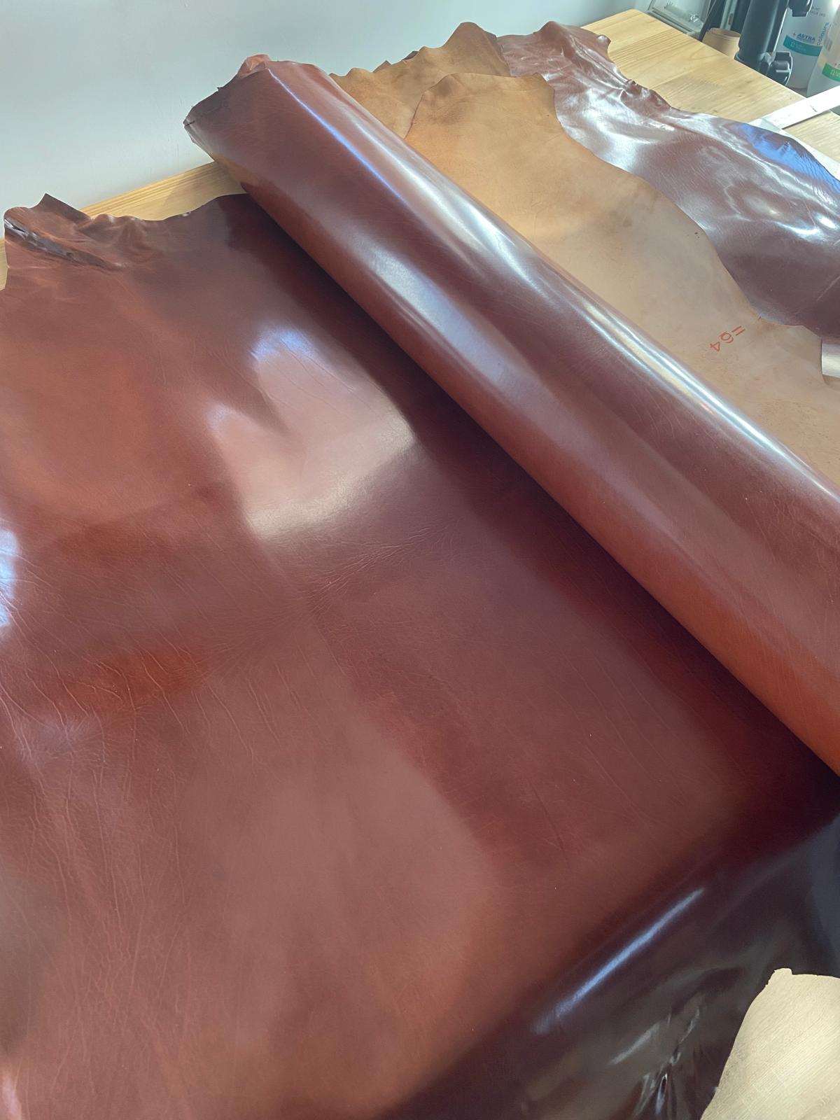 piele de vitel culoarea maro