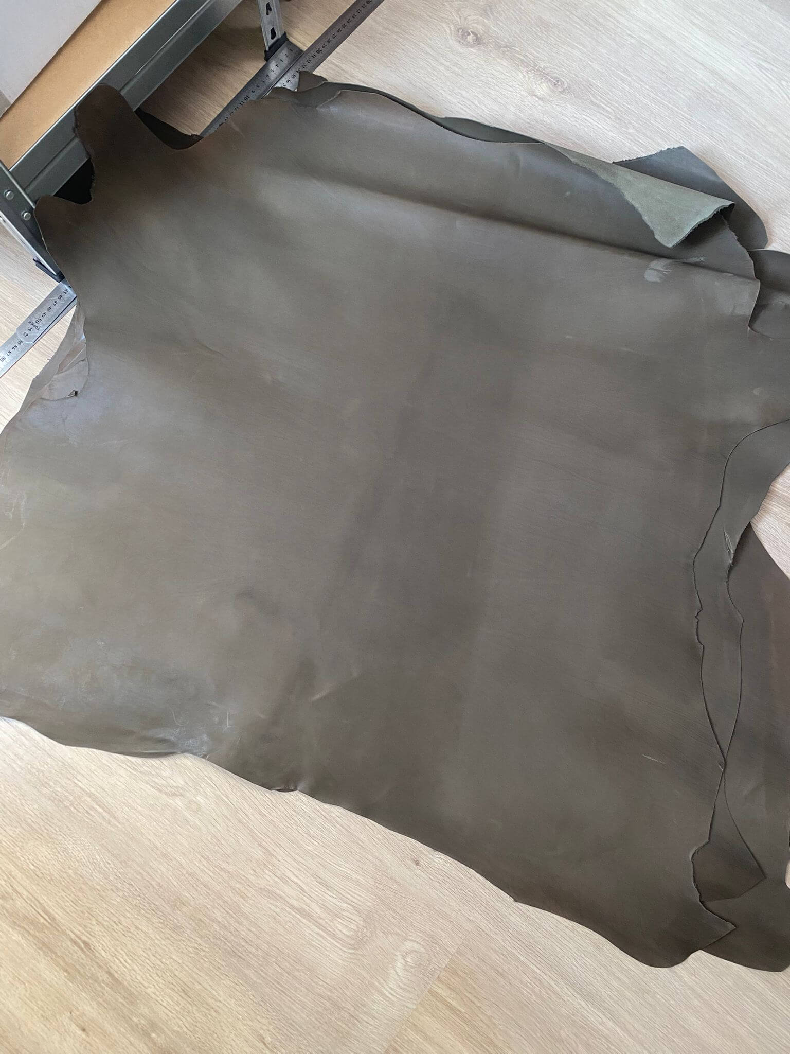 piele de vitel tabacita vegetal